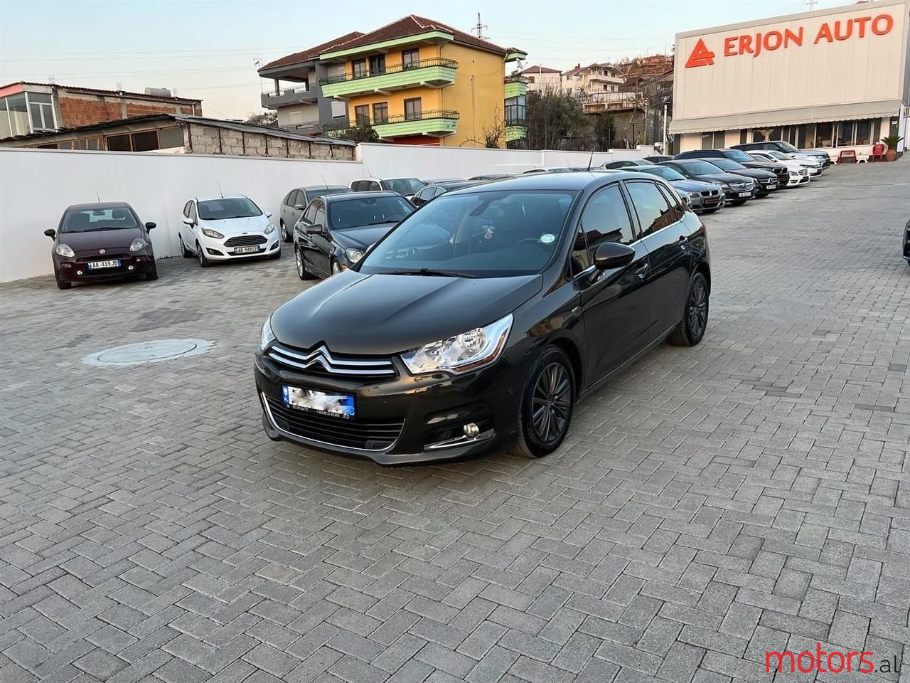 2012' Citroen C4 photo #1