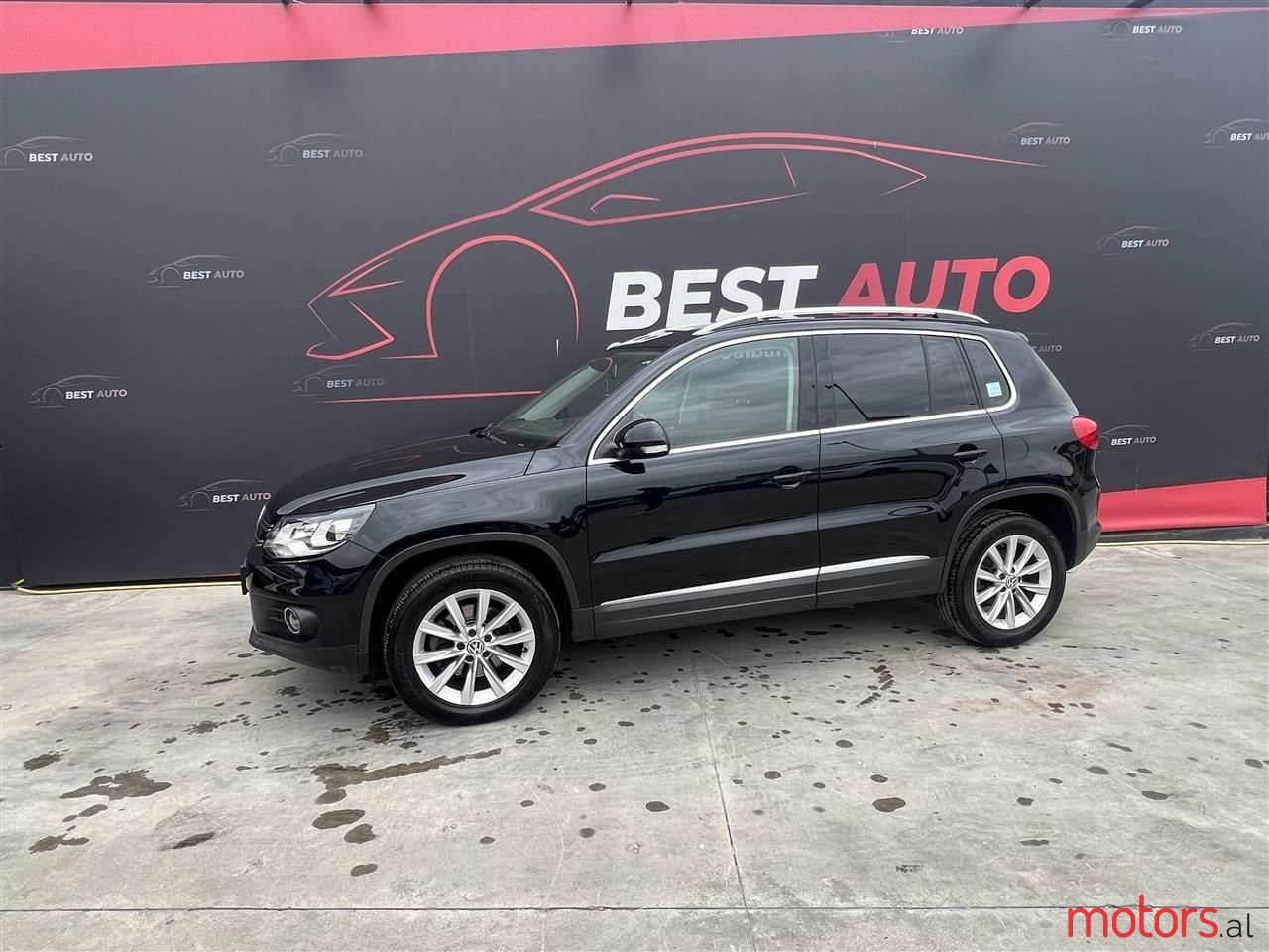 2014' Volkswagen Tiguan photo #1
