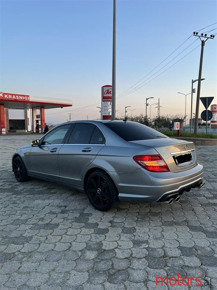 2009' Mercedes-Benz 220 photo #5