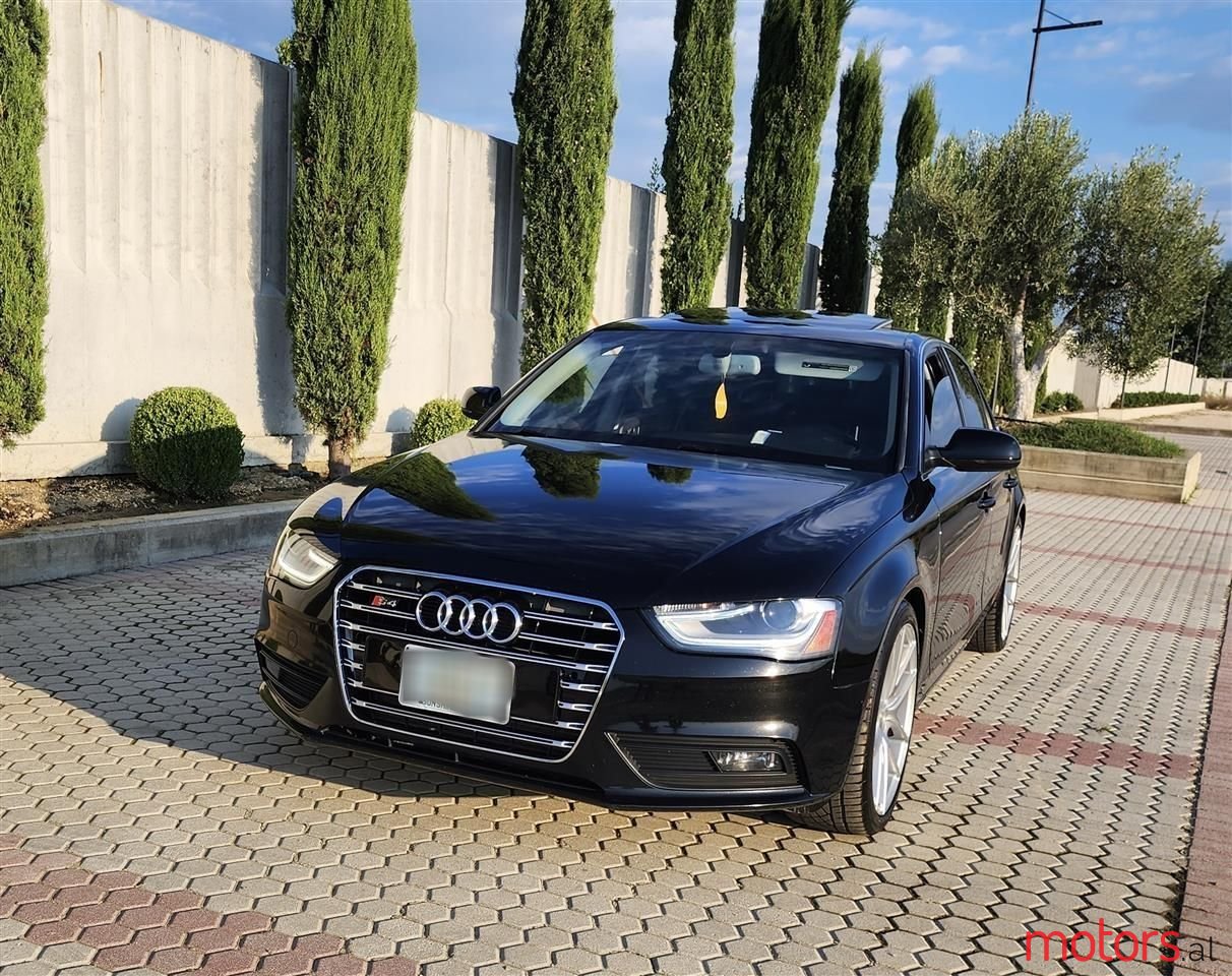 2013' Audi A4 photo #2