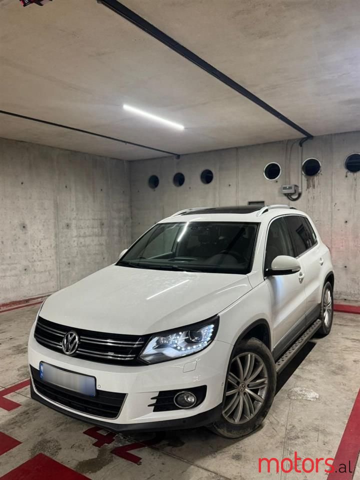2014' Volkswagen Tiguan photo #1