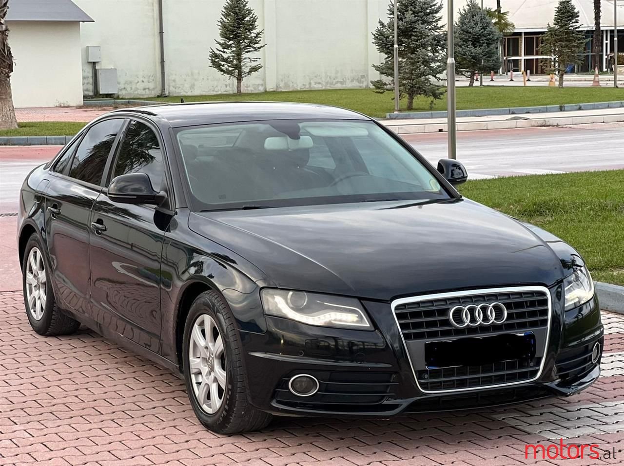 2010' Audi A4 photo #1