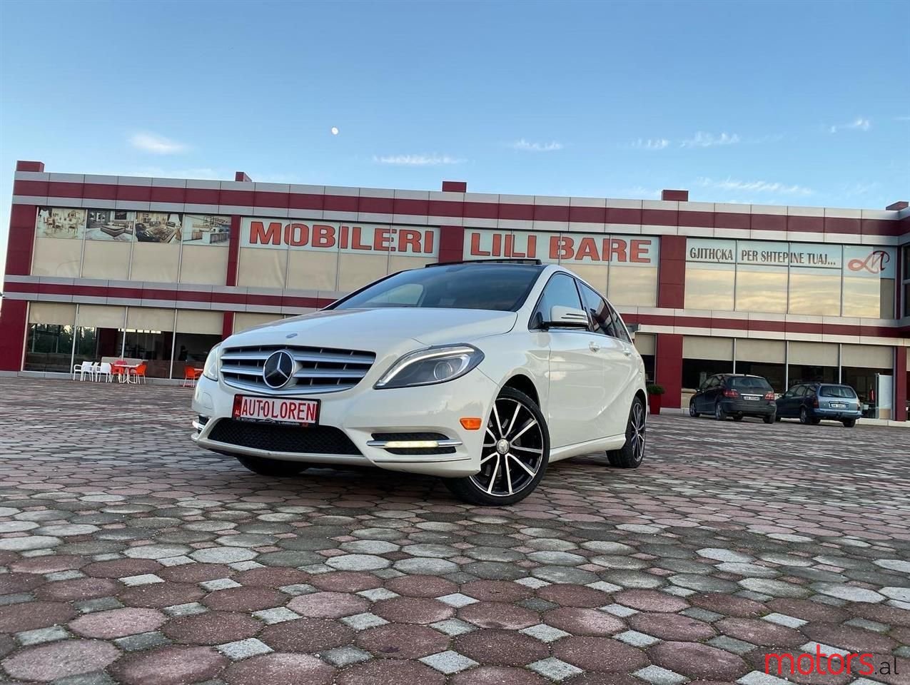 2014' Mercedes-Benz B 250 photo #6