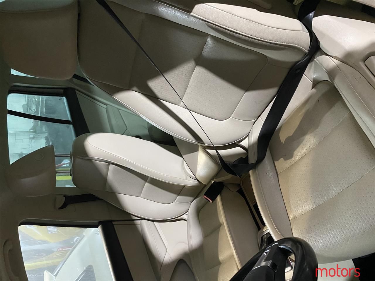 2012' Volkswagen Tiguan photo #3