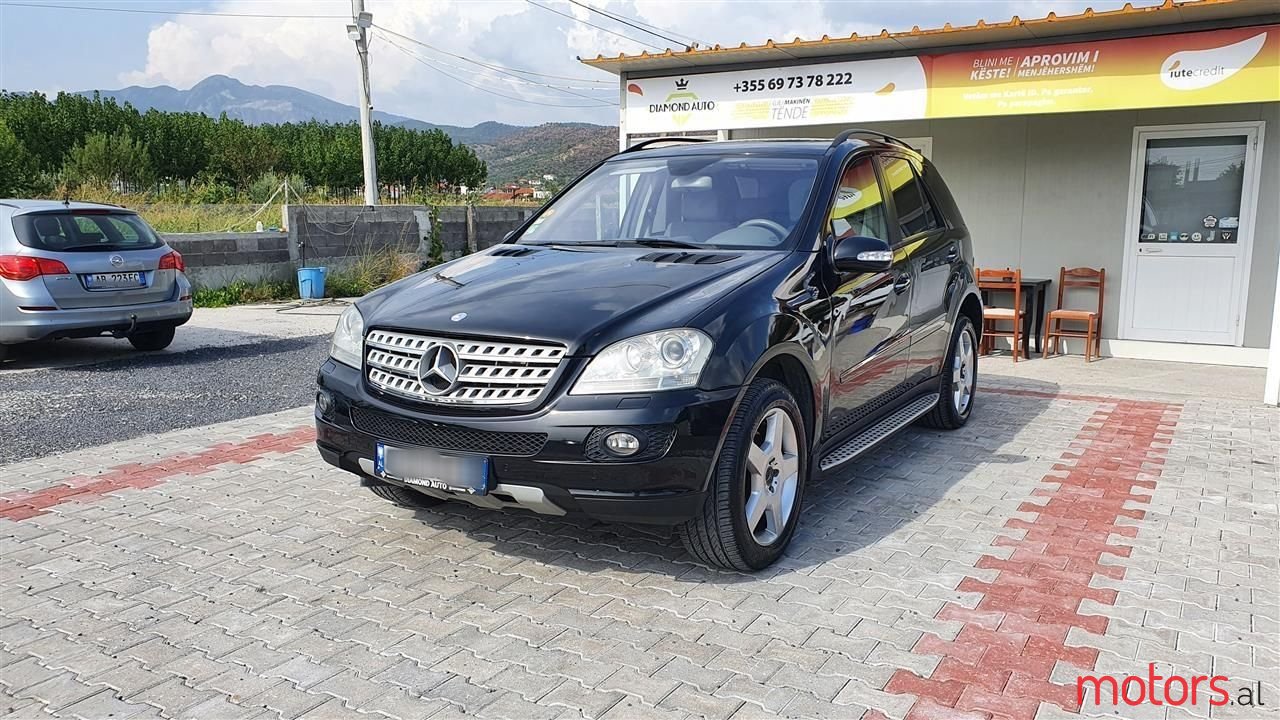 2006' Mercedes-Benz ML 320 photo #1