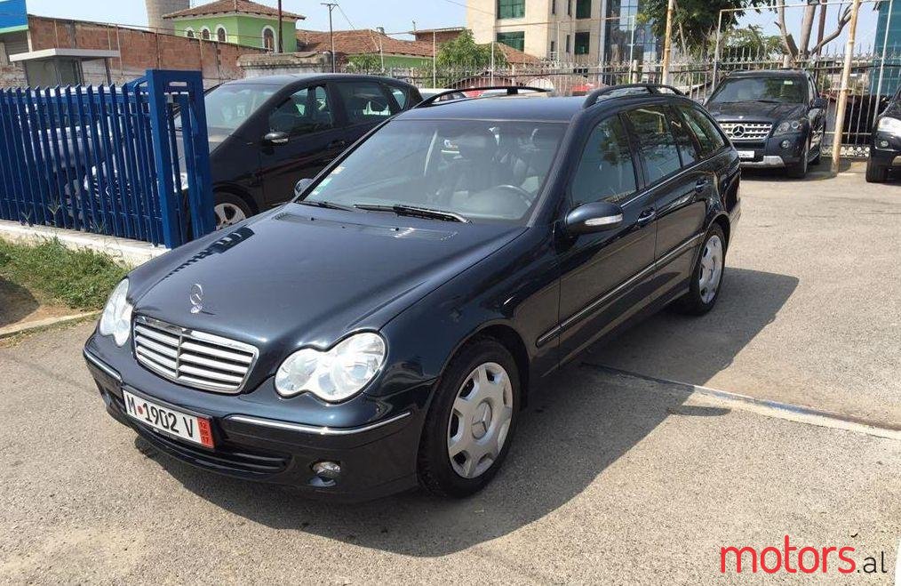 2004' Mercedes-Benz C 220 photo #2