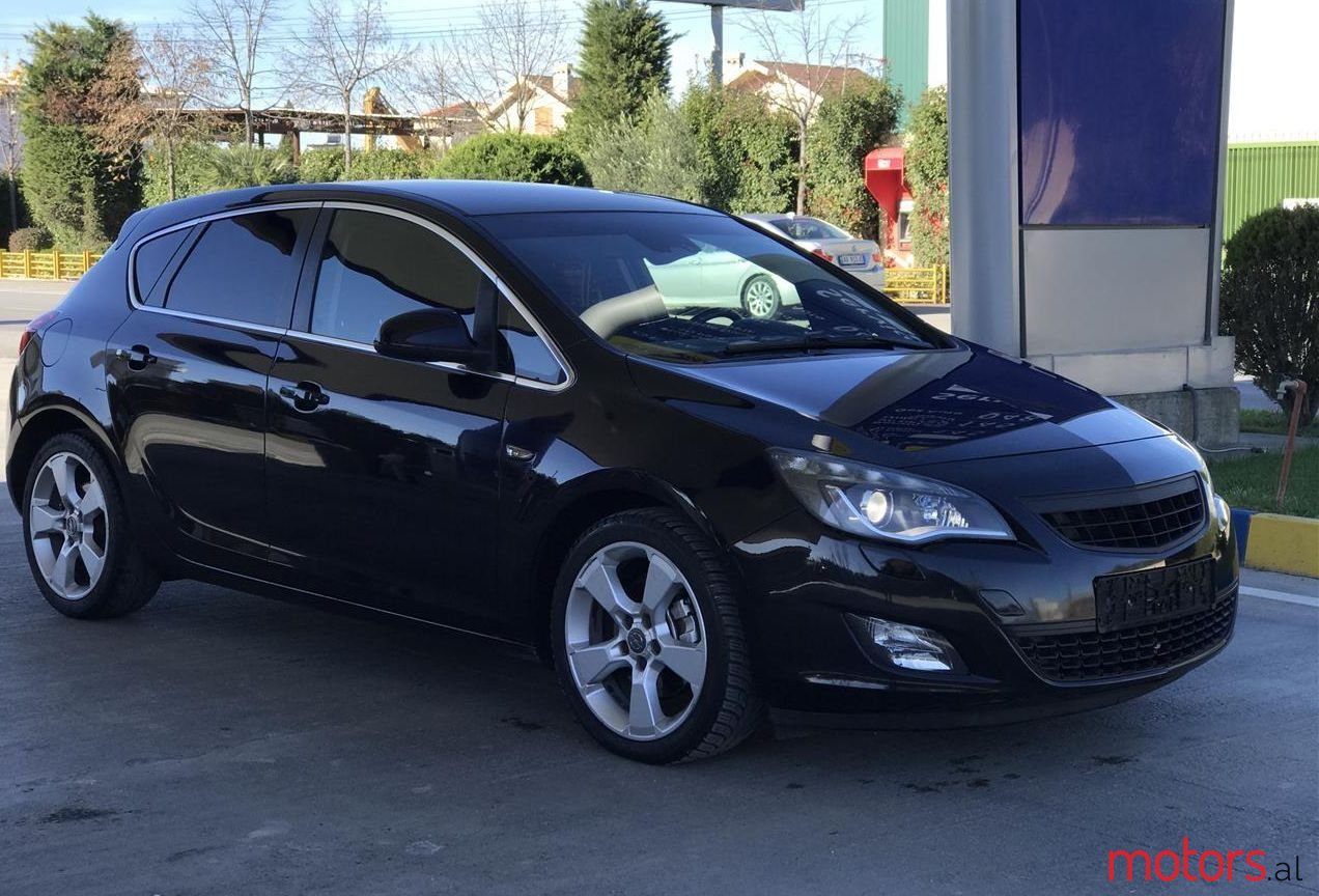 2009' Opel Astra photo #1