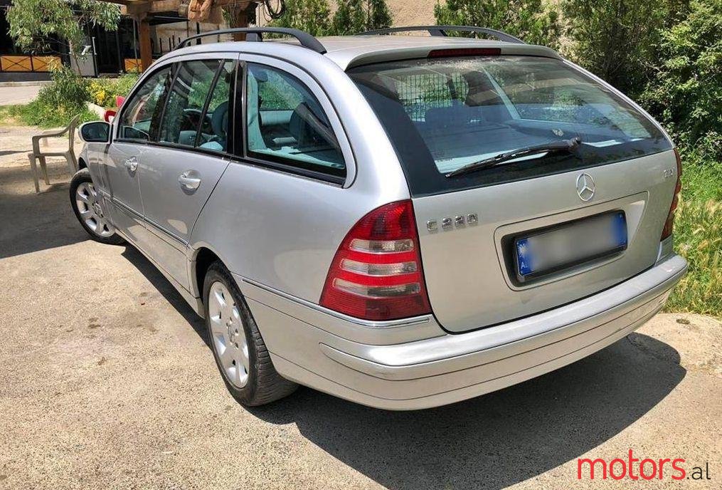 2004' Mercedes-Benz C 220 photo #1