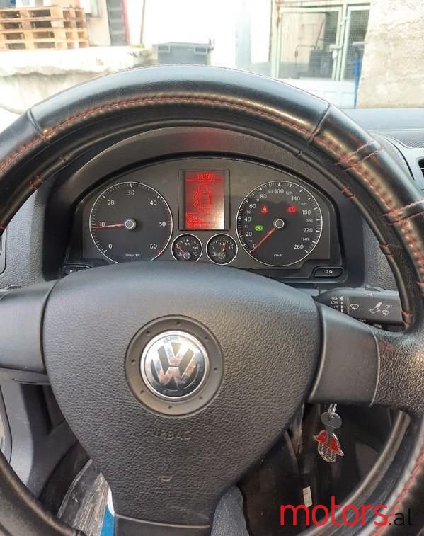 2009' Volkswagen Jetta photo #2