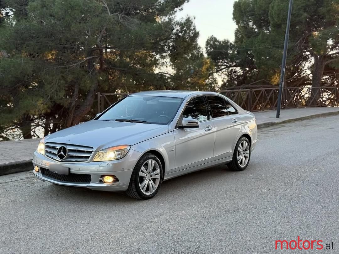 2010' Mercedes-Benz C 300 photo #1