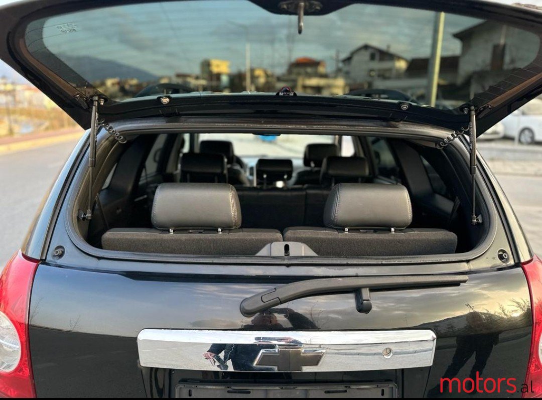 2008' Chevrolet Captiva photo #4