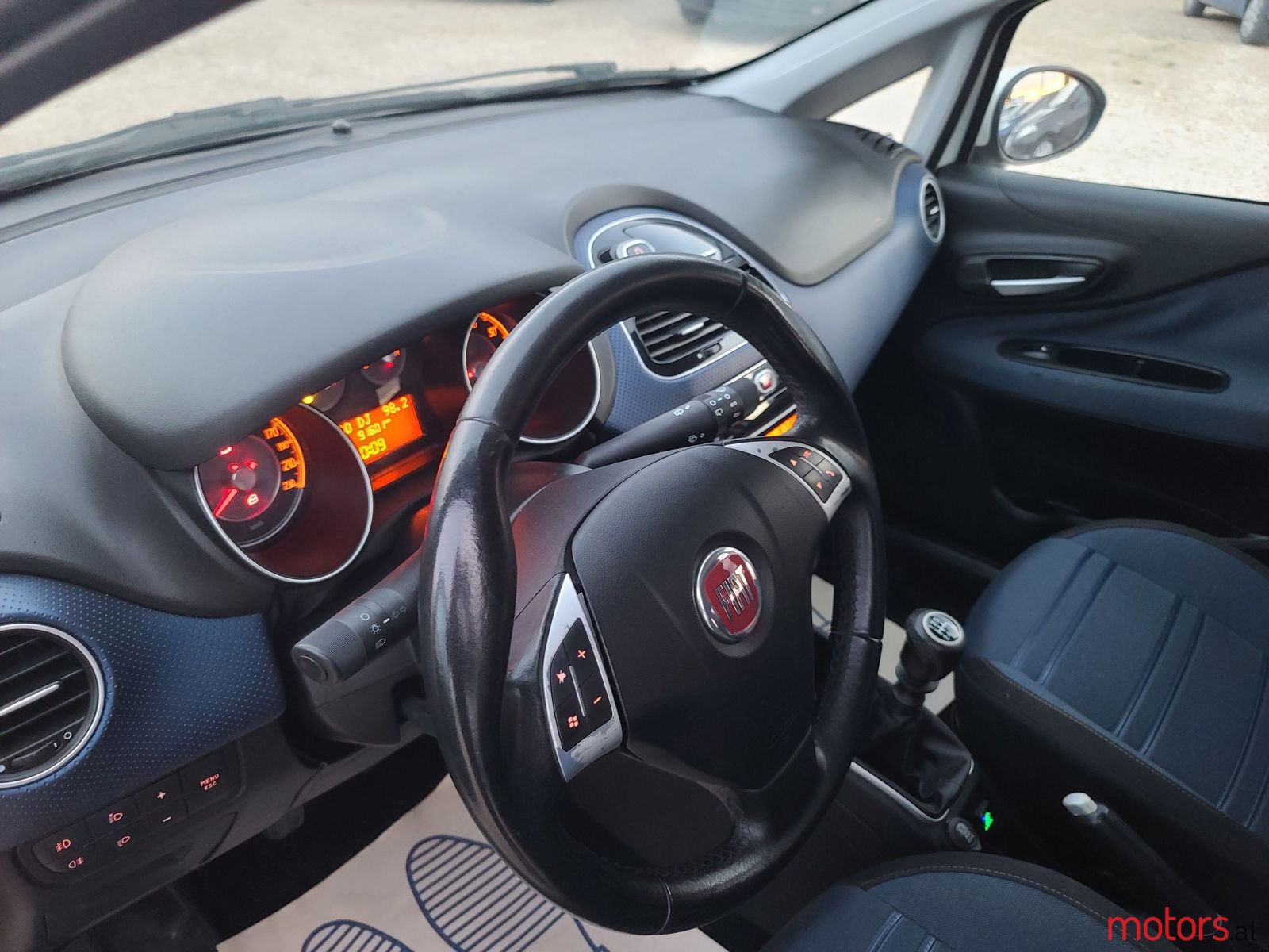 2012' Fiat Punto Evo photo #3