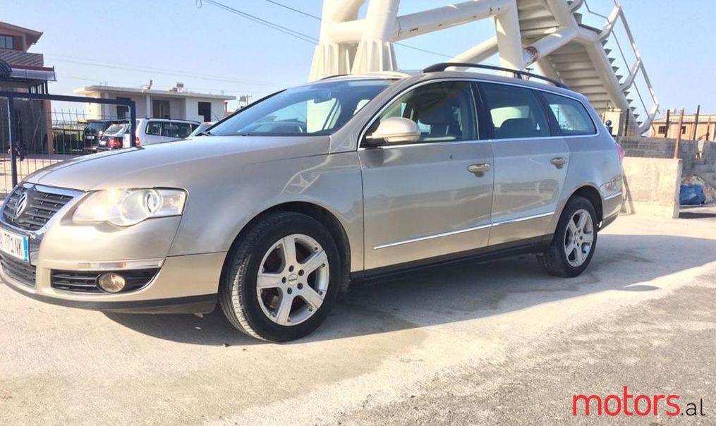 2008' Volkswagen Passat photo #1