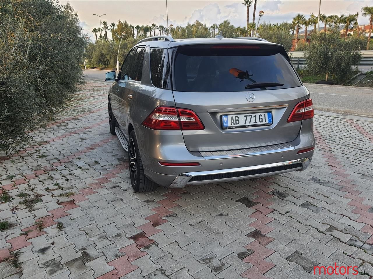 2012' Mercedes-Benz ML 350 photo #3