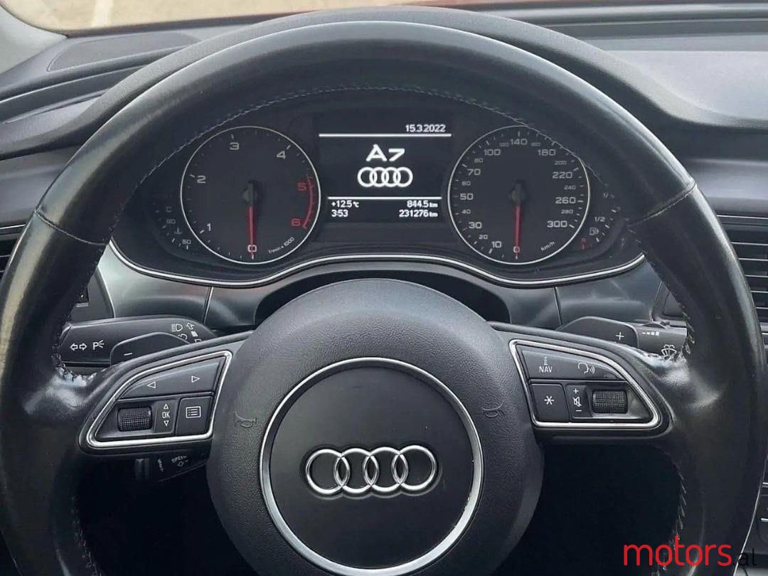 2011' Audi A7 photo #4