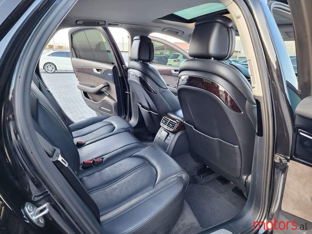 2015' Audi A8 photo #6