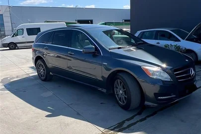 2011' Mercedes-Benz R 350