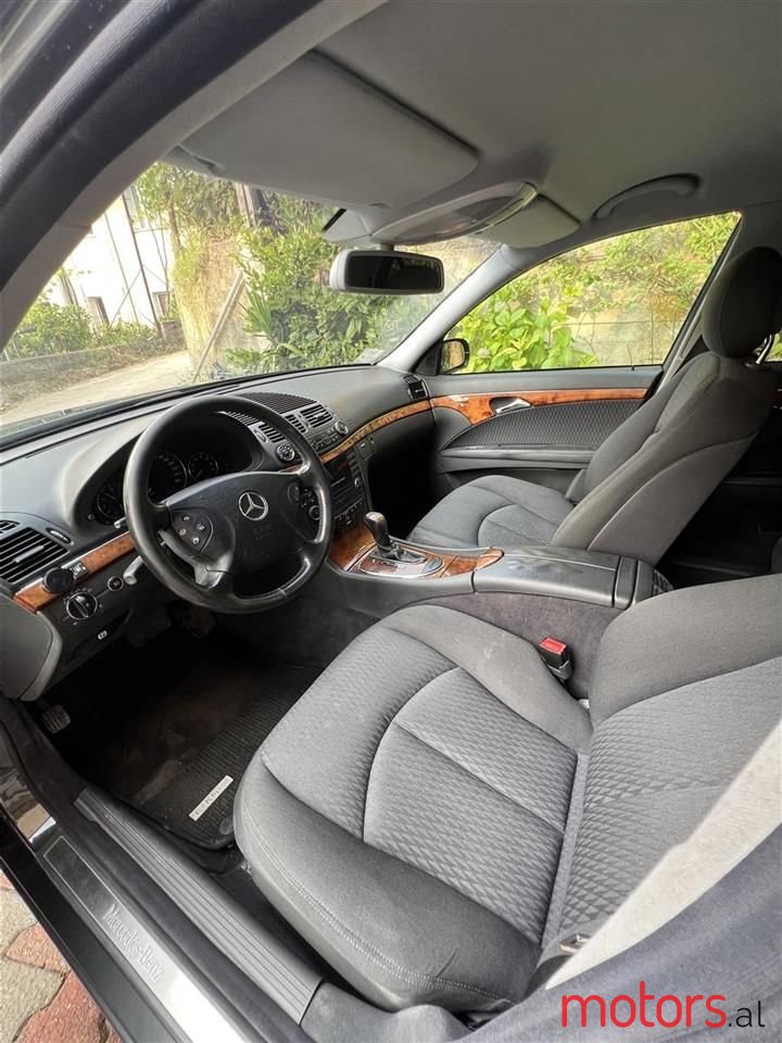 2006' Mercedes-Benz 240 photo #3