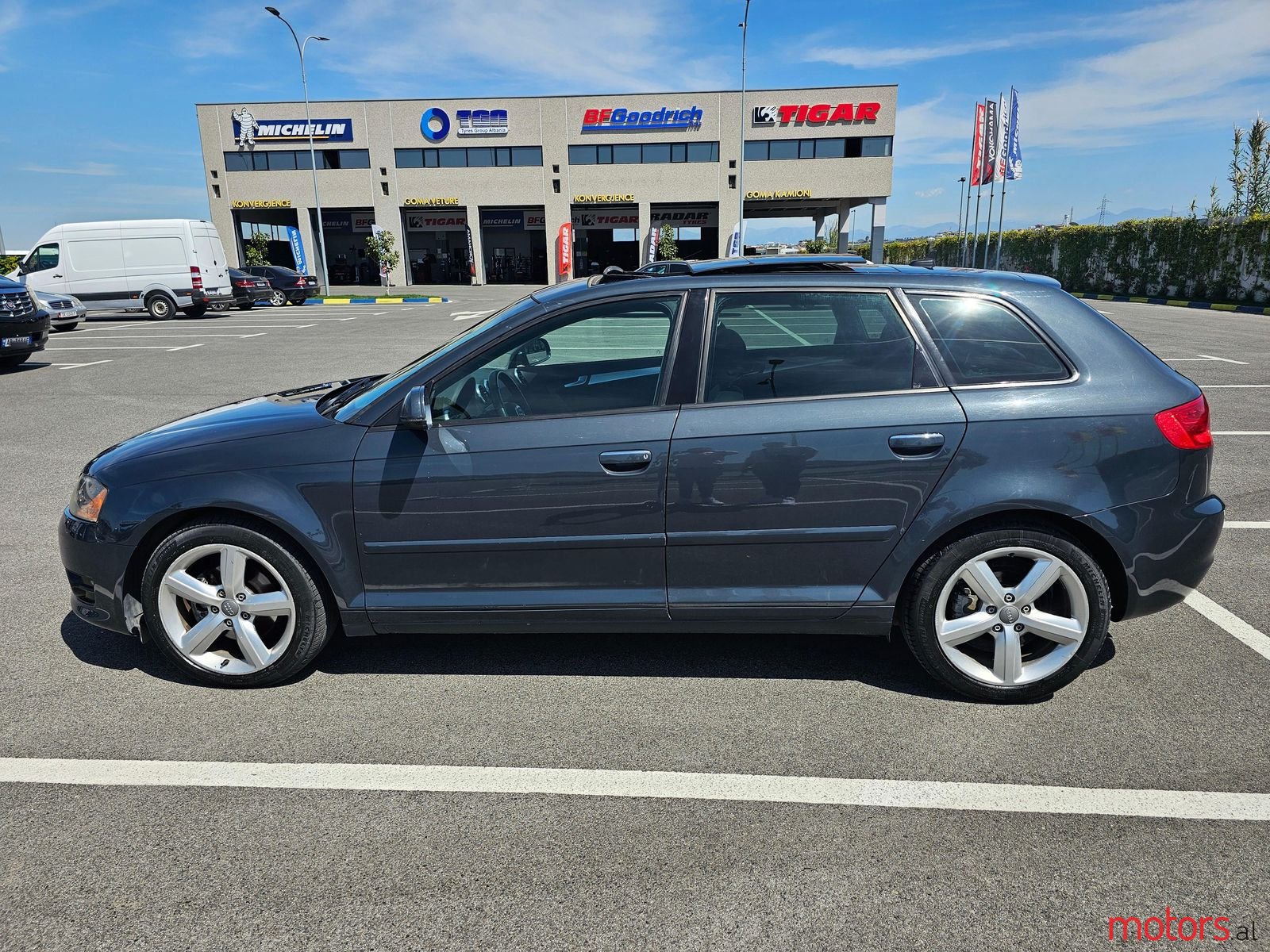 2013' Audi A3 photo #1