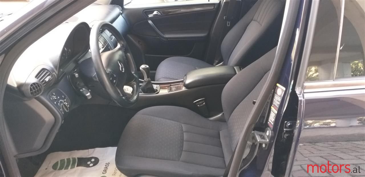 2005' Mercedes-Benz C 180 photo #5