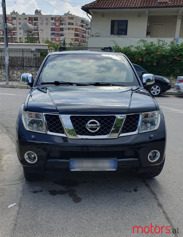 2010' Nissan Pathfinder photo #3