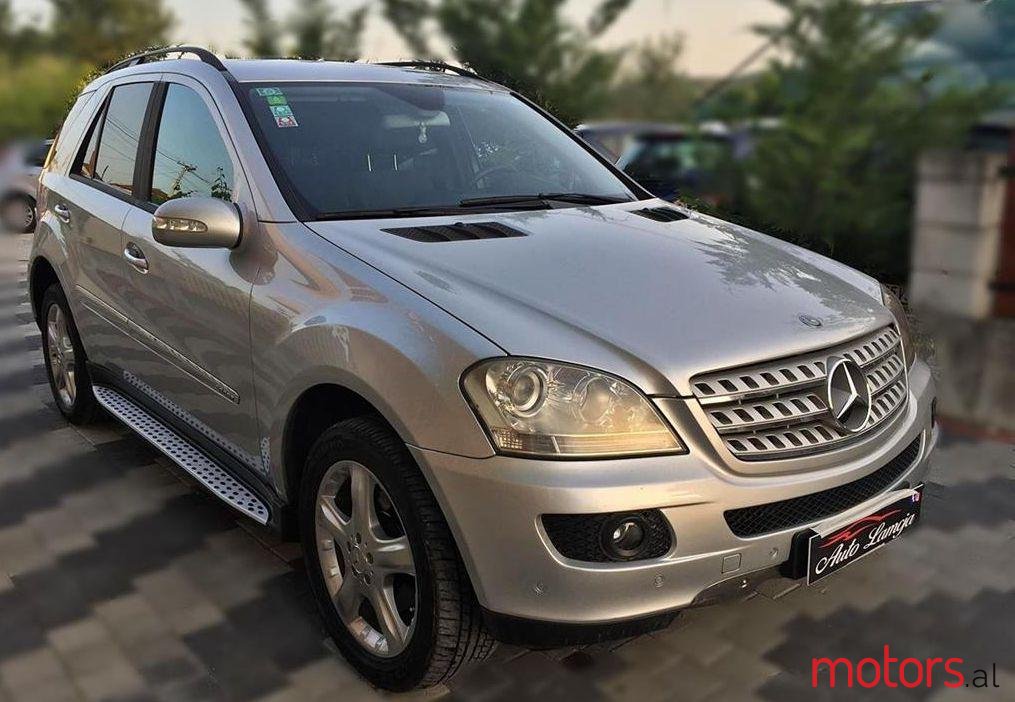 2005' Mercedes-Benz ML 320 photo #1