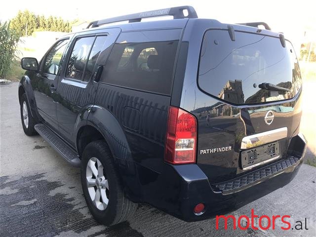 2010' Nissan Pathfinder photo #3