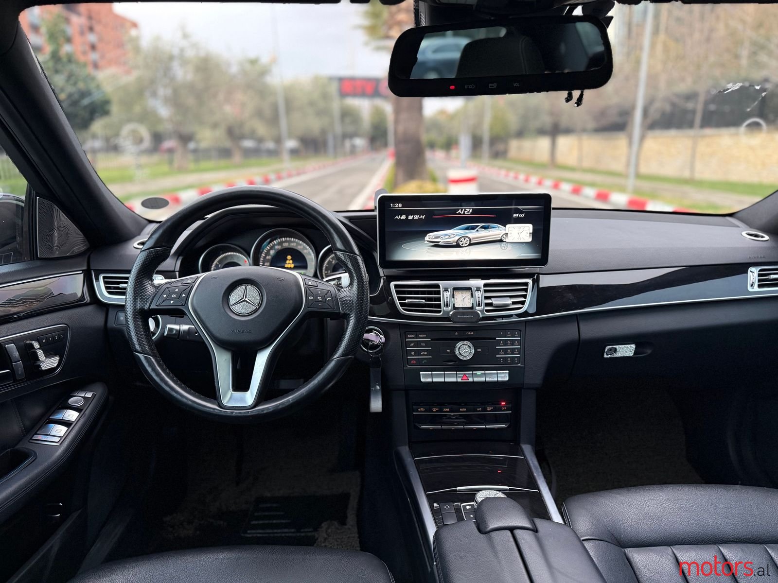 2015' Mercedes-Benz E 220 photo #4