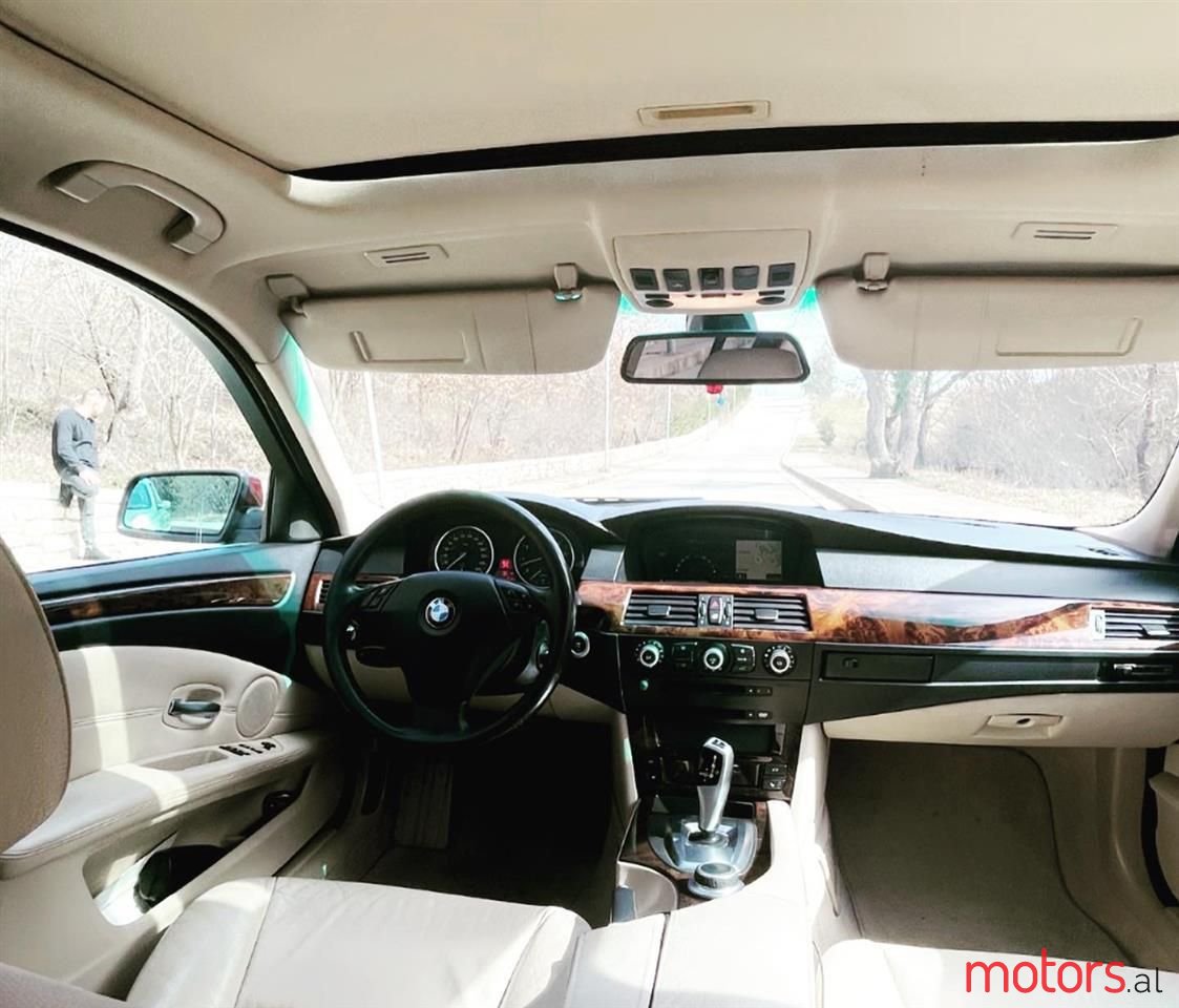 2008' BMW 528 photo #6