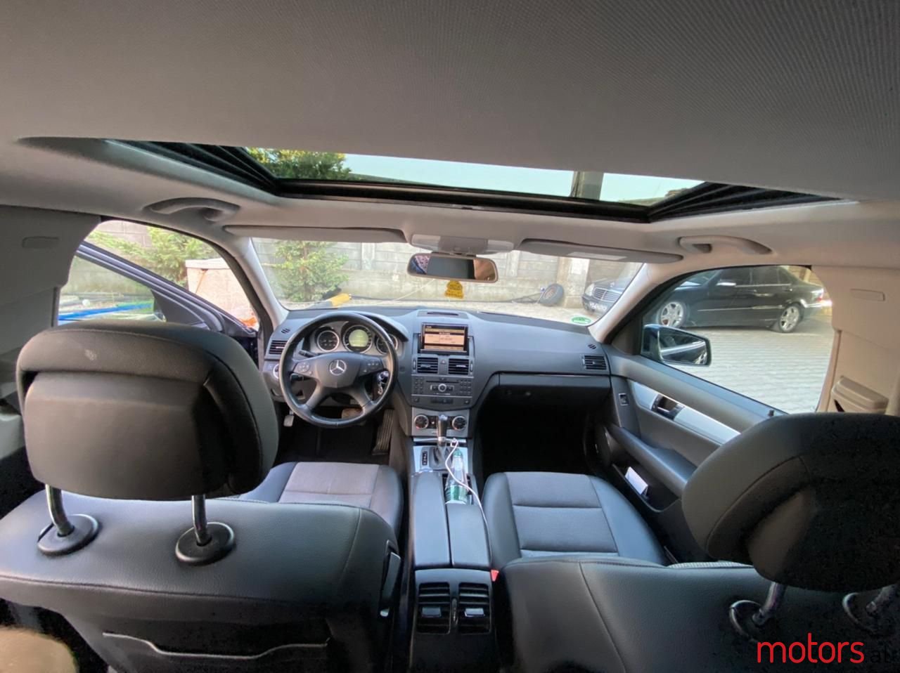 2010' Mercedes-Benz C 220 photo #5