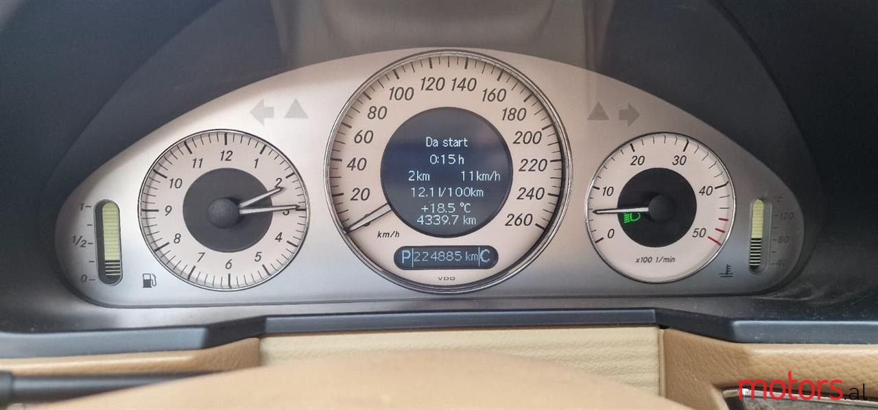 2007' Mercedes-Benz 300 photo #5