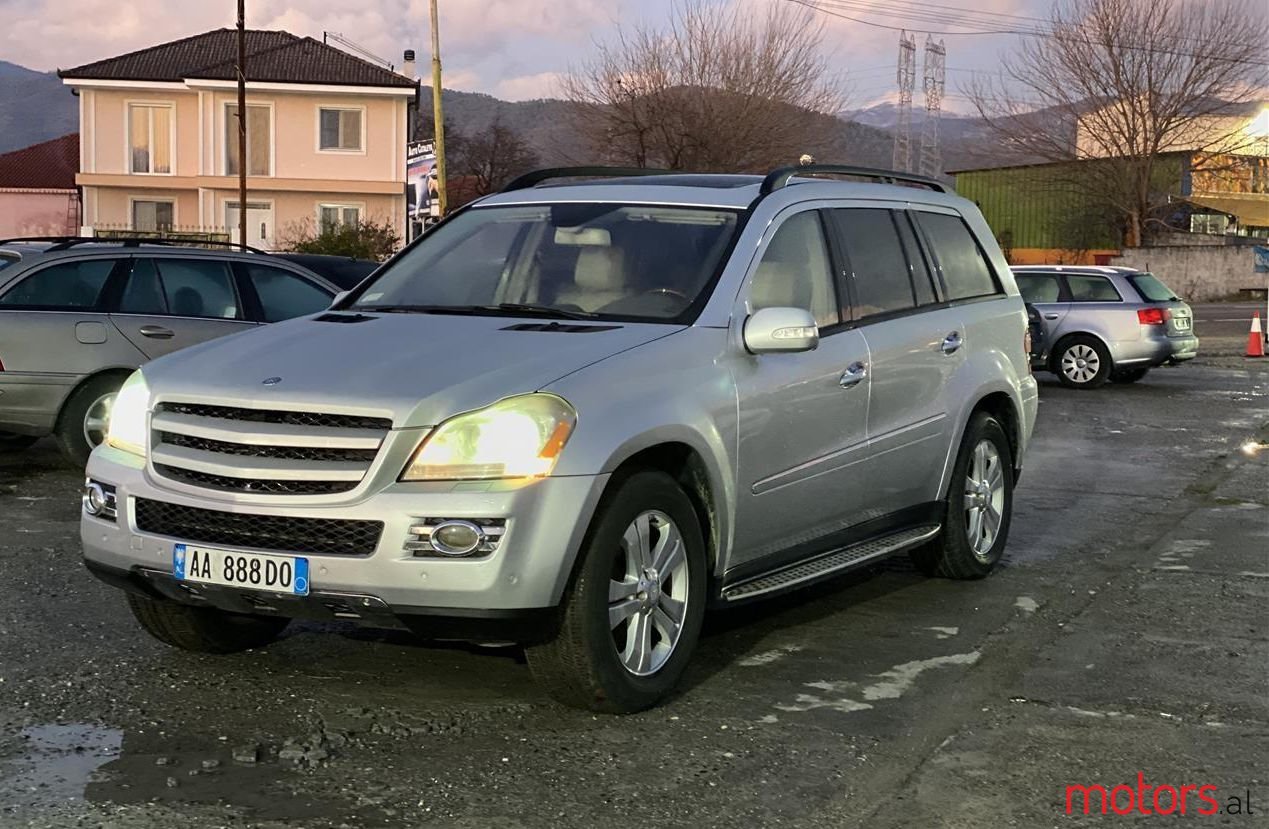 2008' Mercedes-Benz GL 320 photo #1