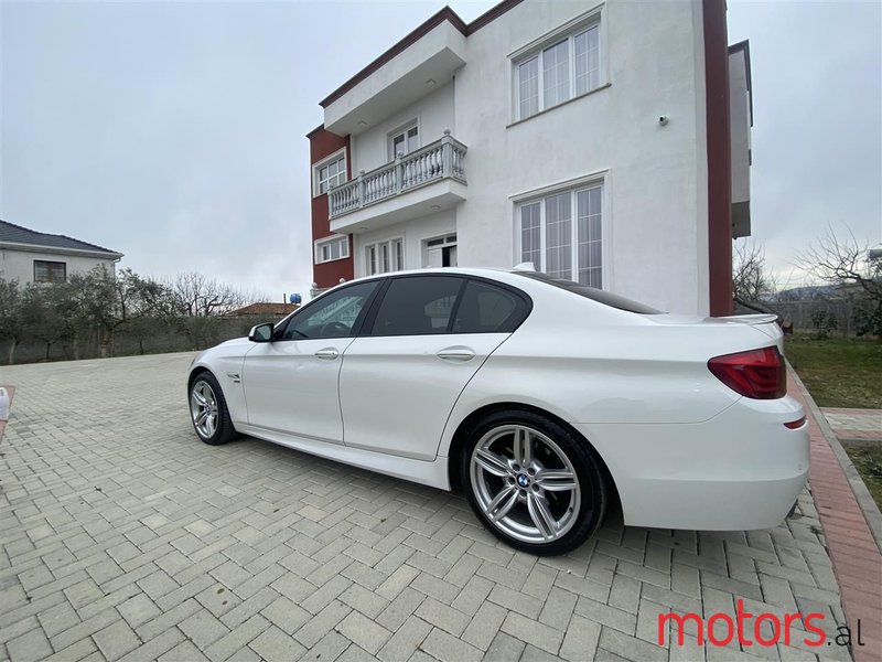 2011' BMW 535 photo #5