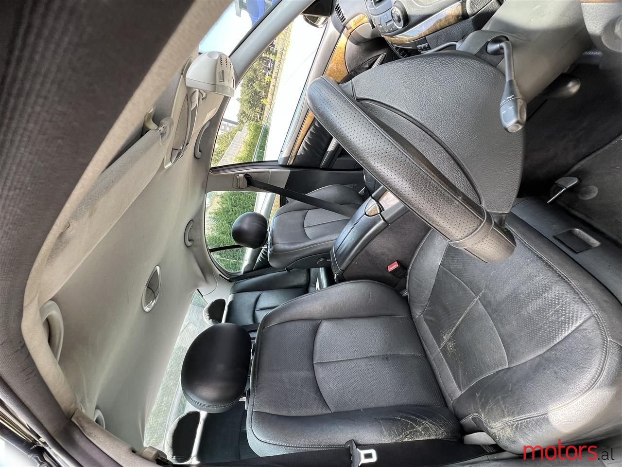 2004' Mercedes-Benz 320 photo #4