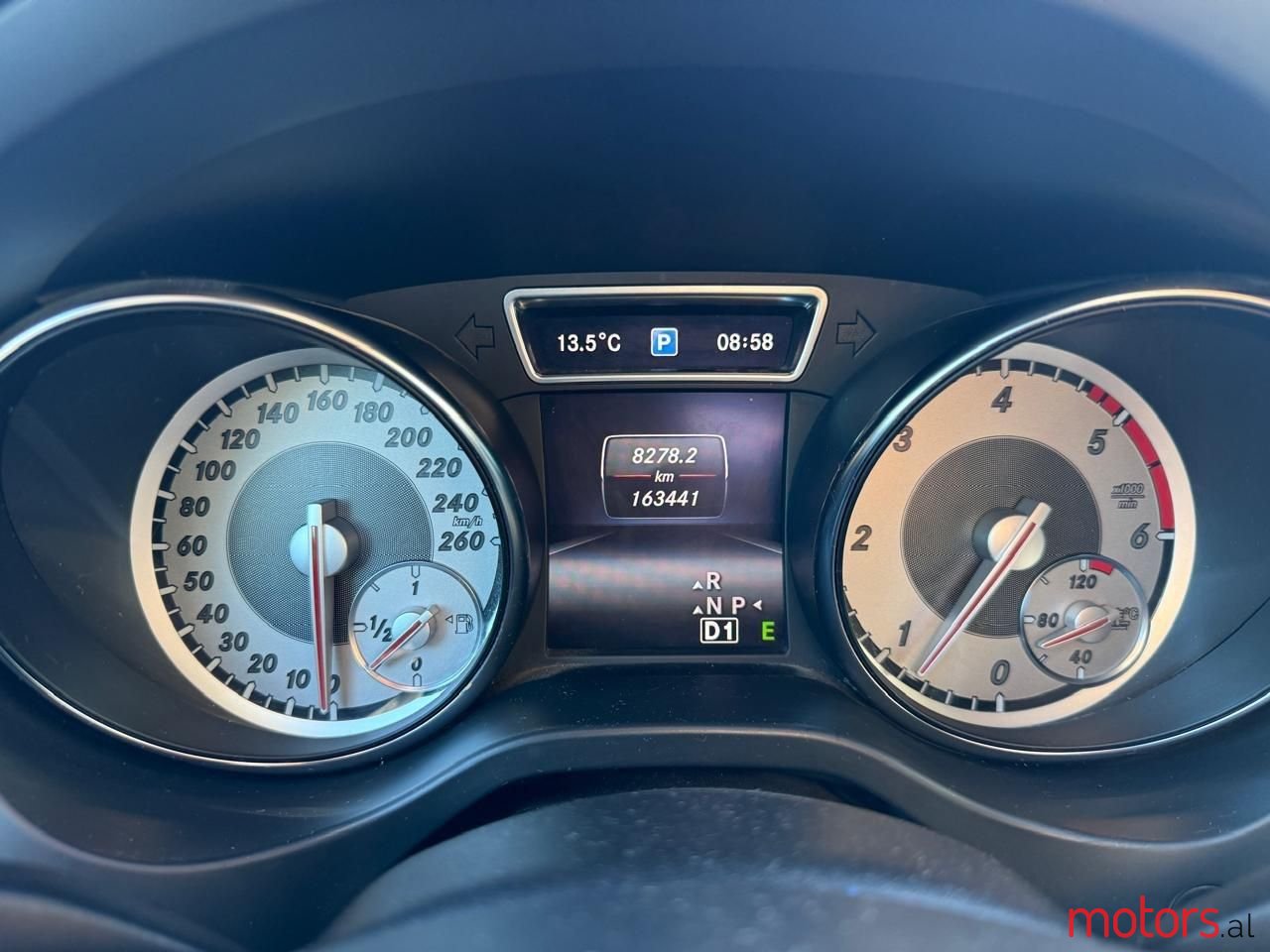 2014' Mercedes-Benz CLA 200 photo #5