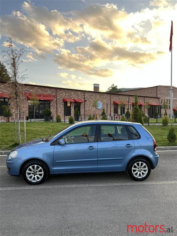 2006' Volkswagen Polo photo #3