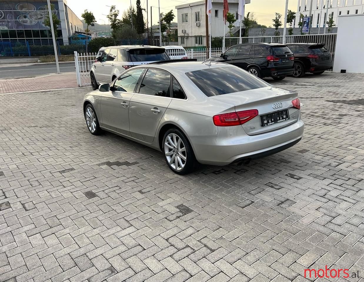 2013' Audi A4 photo #3