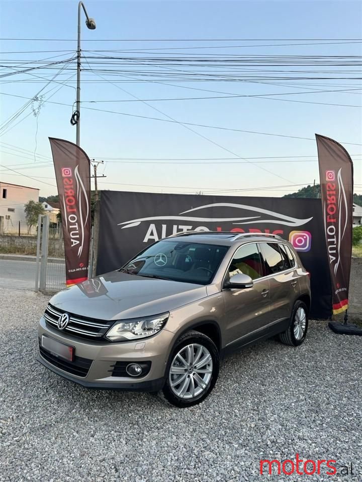 2012' Volkswagen Tiguan photo #1