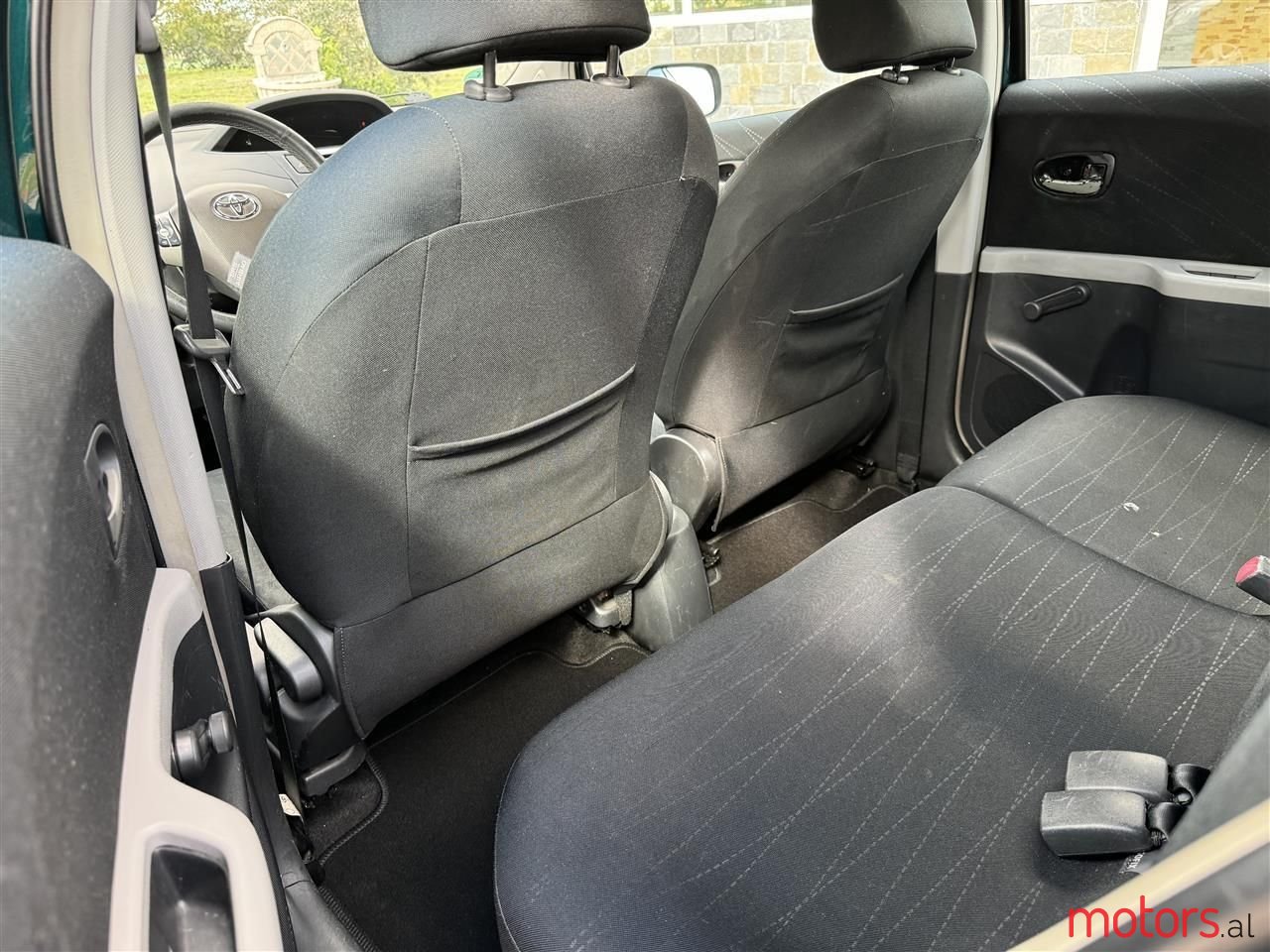 2006' Toyota Yaris photo #2