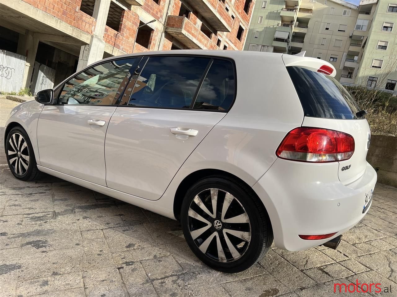 2012' Volkswagen Golf photo #6