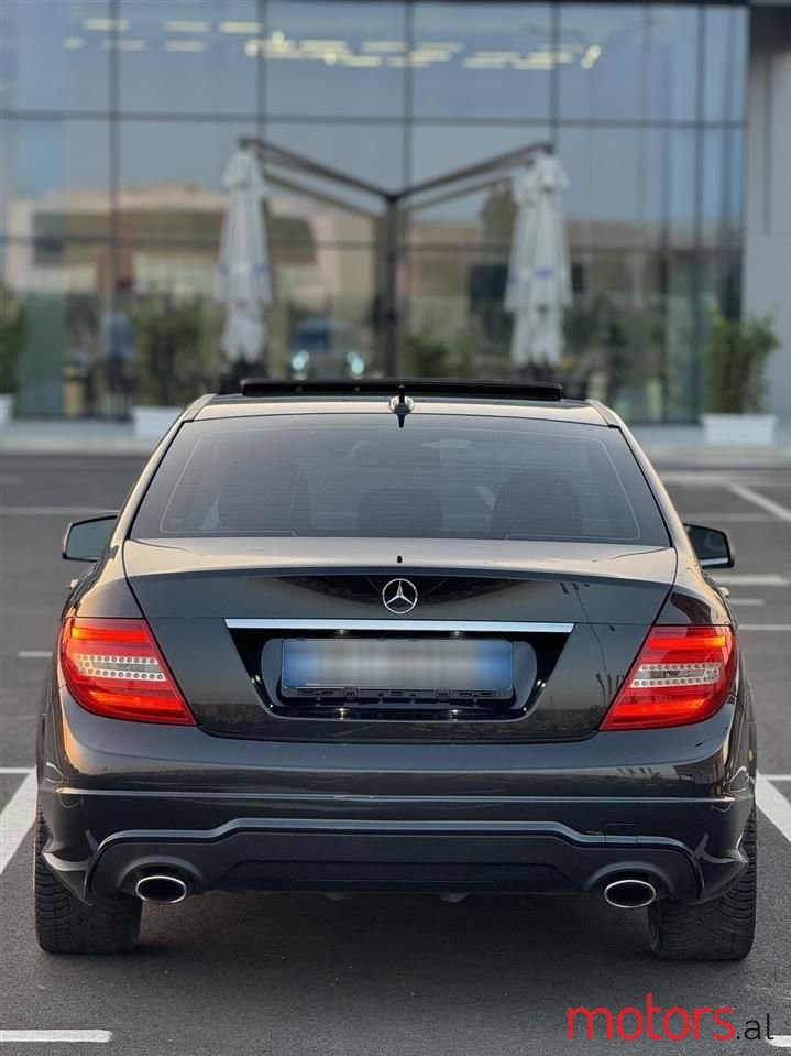 2012' Mercedes-Benz C 300 photo #6