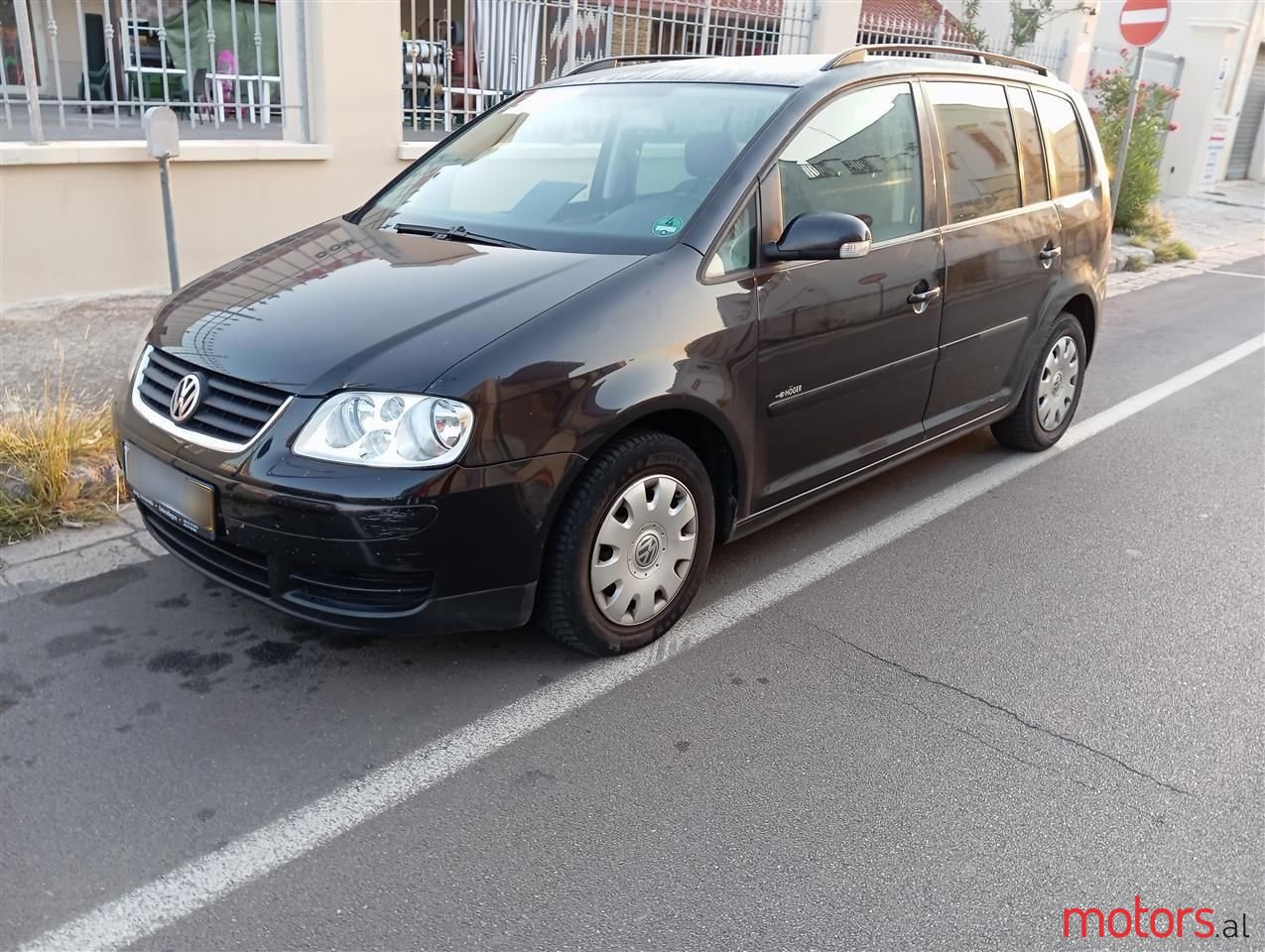 2006' Volkswagen Touran photo #1