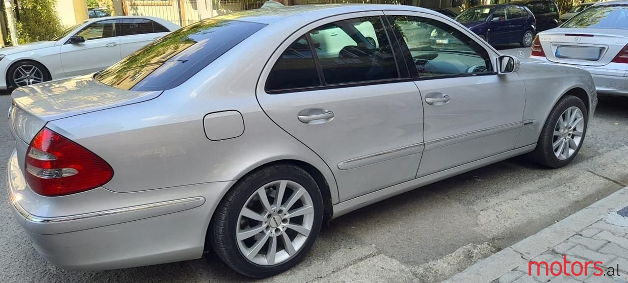 2003' Mercedes-Benz E 240 photo #2