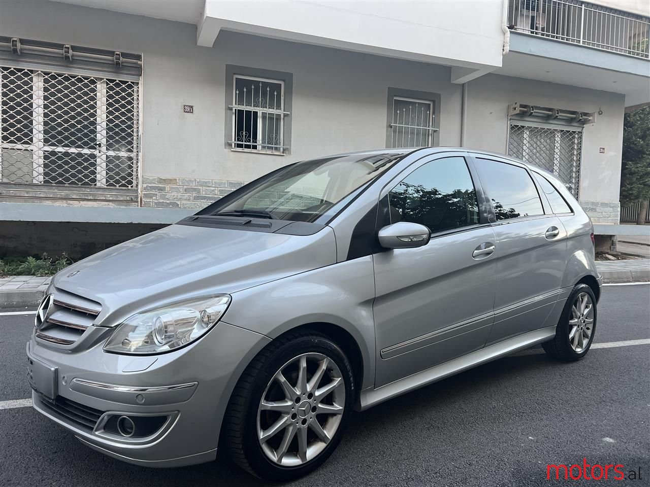 2006' Mercedes-Benz B 200 photo #1