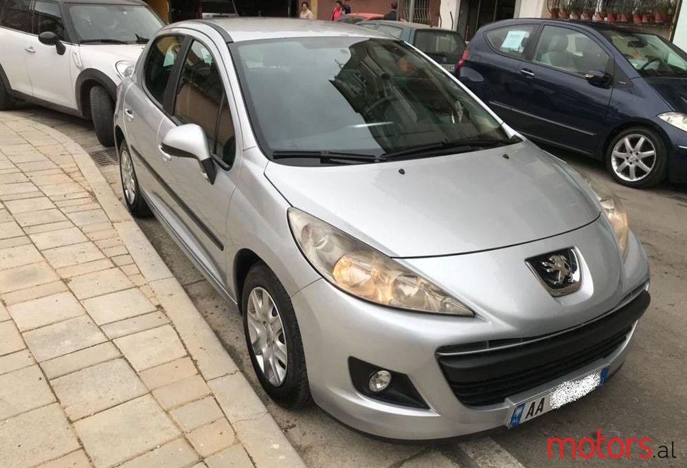 2012' Peugeot 207 photo #1