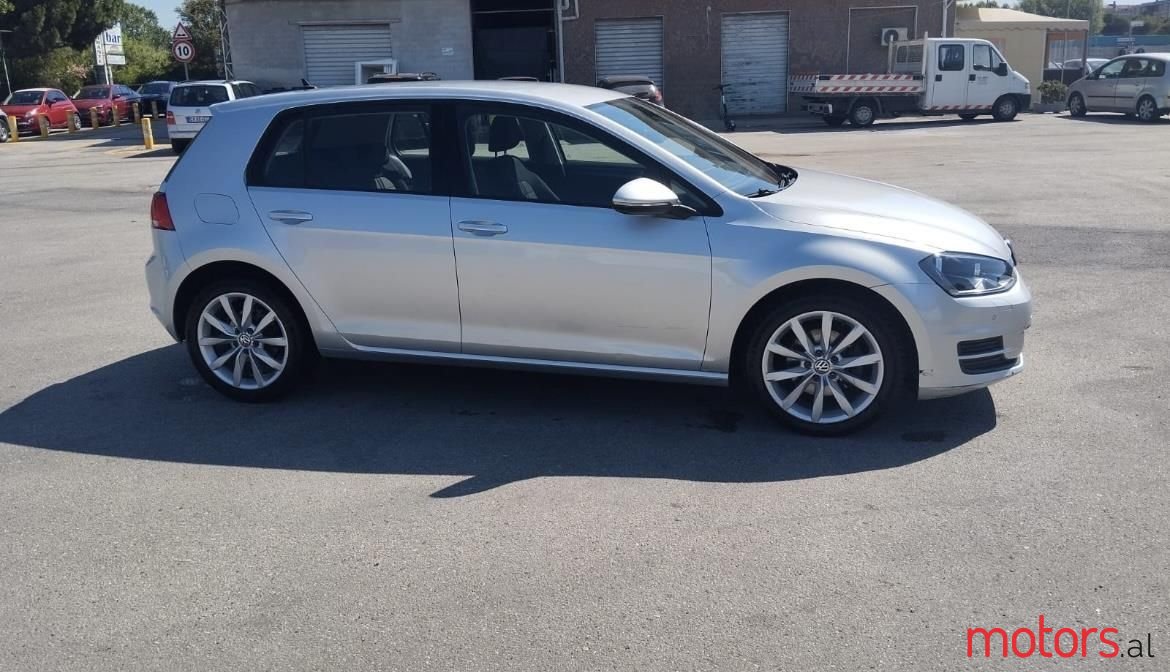 2013' Volkswagen Golf photo #5