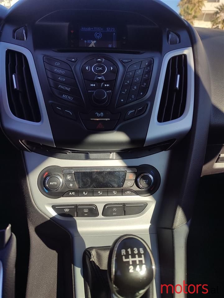 2012' Ford Focus photo #2