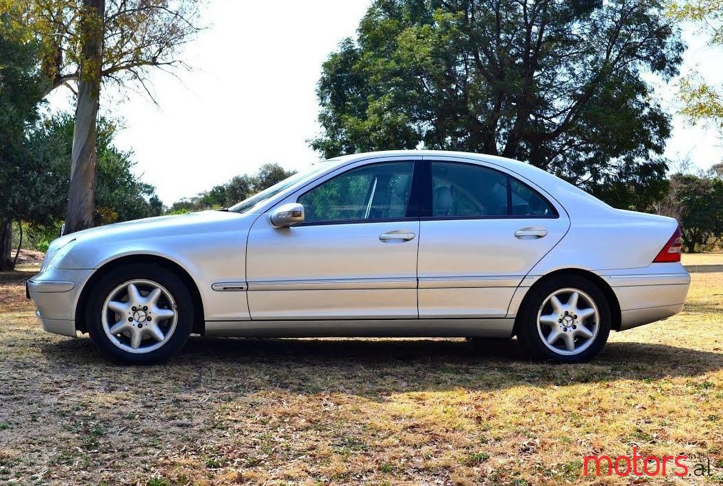 2001' Mercedes-Benz C 270 photo #2