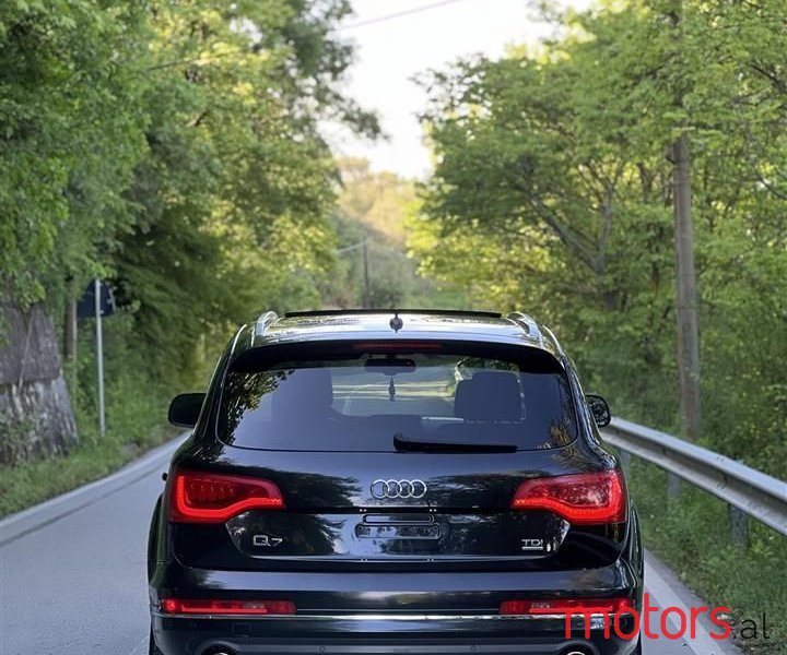 2014' Audi Q7 photo #6