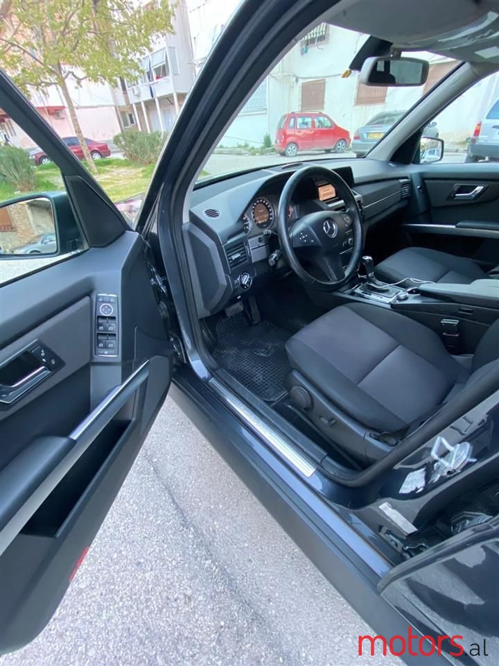 2009' Mercedes-Benz GLK 220 photo #6